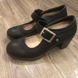 Wolky Size 10 black pumps